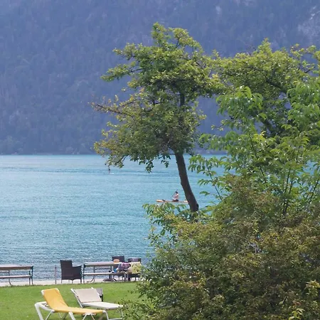 Seehaus Schernthaner Unterach am Attersee